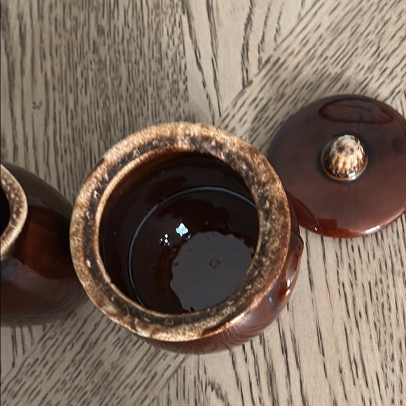 Vintage Hull Pottery Creamer and Sugar Set - Picture 5 of 7